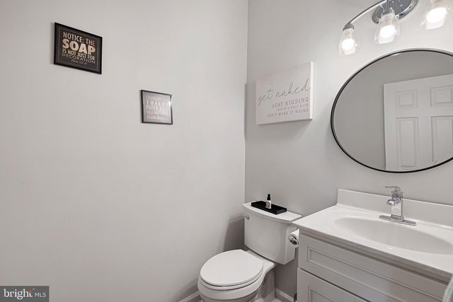 710 AMBLESIDE DR, Wilmington, DE 19808