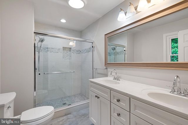 710 AMBLESIDE DR, Wilmington, DE 19808