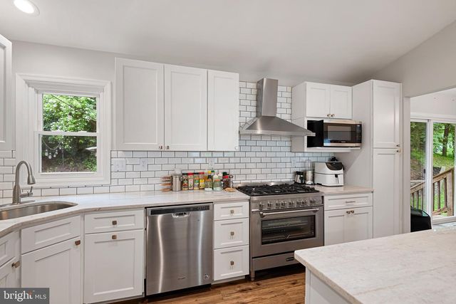 710 AMBLESIDE DR, Wilmington, DE 19808