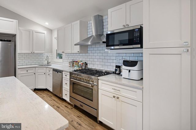 710 AMBLESIDE DR, Wilmington, DE 19808