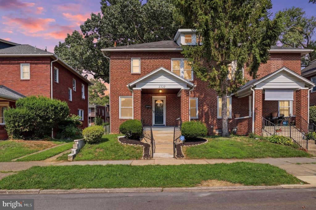 2727 N 5TH ST, Harrisburg, PA 17110