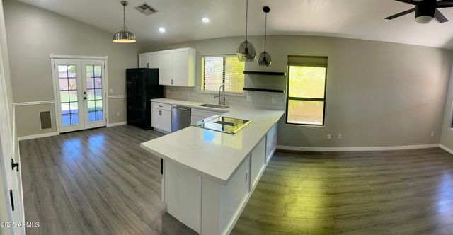 2138 E Williams Drive, Phoenix, AZ 85024