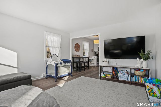 215 York Road, Fairfield, CT 06825