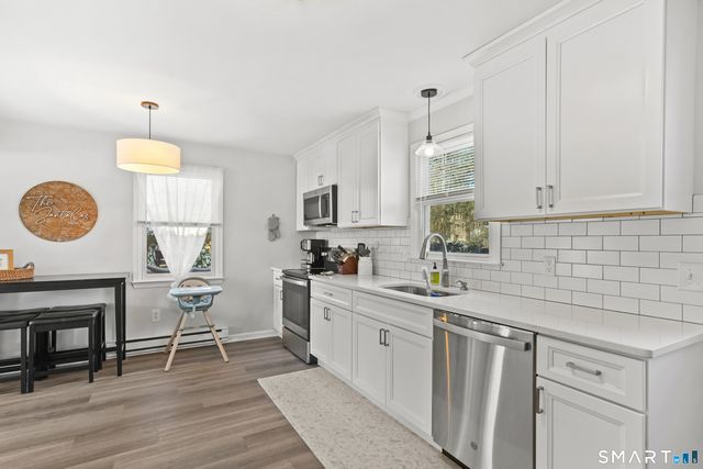 215 York Road, Fairfield, CT 06825