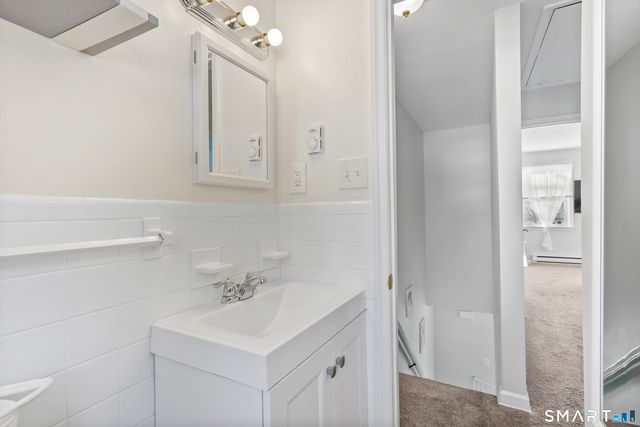 215 York Road, Fairfield, CT 06825