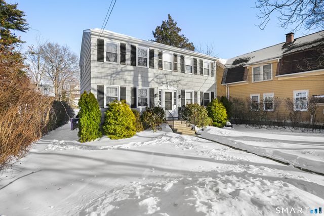 215 York Road, Fairfield, CT 06825