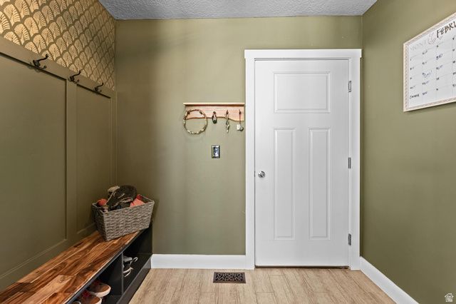 1857 E THUNDER GULCH RD, Eagle Mountain, UT 84005