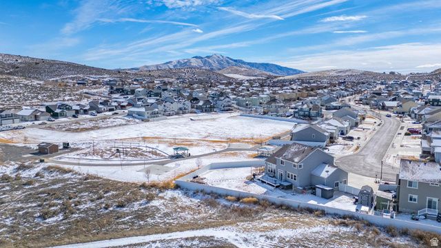 1857 E THUNDER GULCH RD, Eagle Mountain, UT 84005