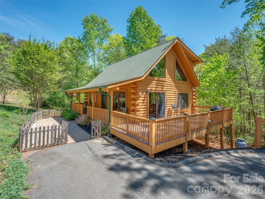 125 Pine Ridge Drive, Bostic, NC 28018