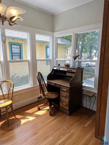 1310 S Dakota Ave Avenue, Sioux Falls, SD 57105