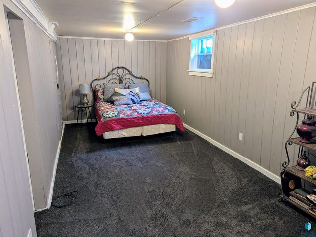 1310 S Dakota Ave Avenue, Sioux Falls, SD 57105