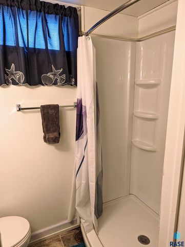 1310 S Dakota Ave Avenue, Sioux Falls, SD 57105