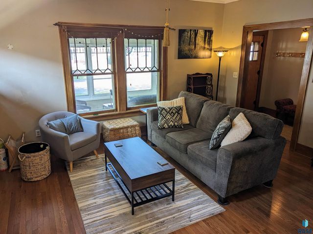 1310 S Dakota Ave Avenue, Sioux Falls, SD 57105