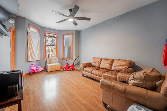 5338 S Wood Street, Chicago, IL 60609