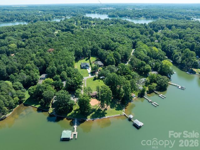 4080 Barbrick Street, Sherrills Ford, NC 28673