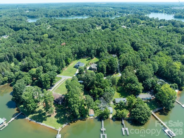 4080 Barbrick Street, Sherrills Ford, NC 28673