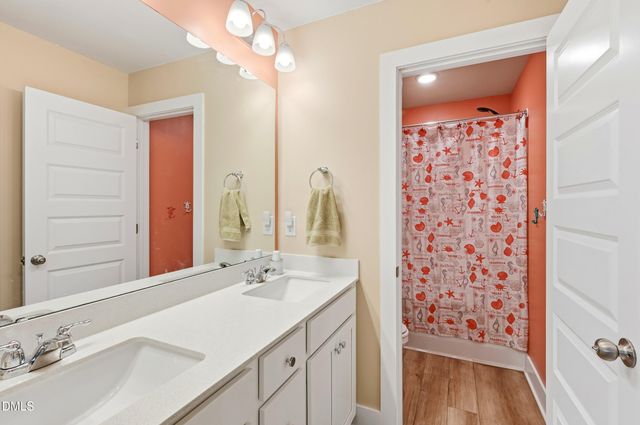 608 Barbour Farm Lane, Four Oaks, NC 27524