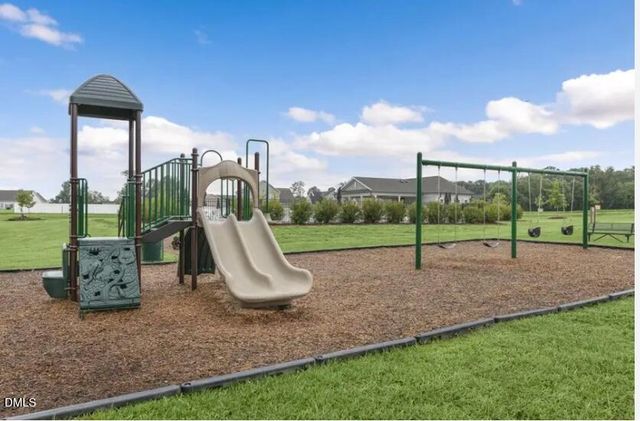 608 Barbour Farm Lane, Four Oaks, NC 27524