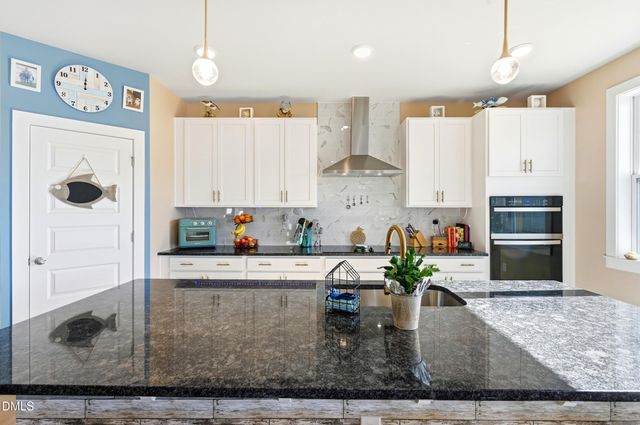 608 Barbour Farm Lane, Four Oaks, NC 27524