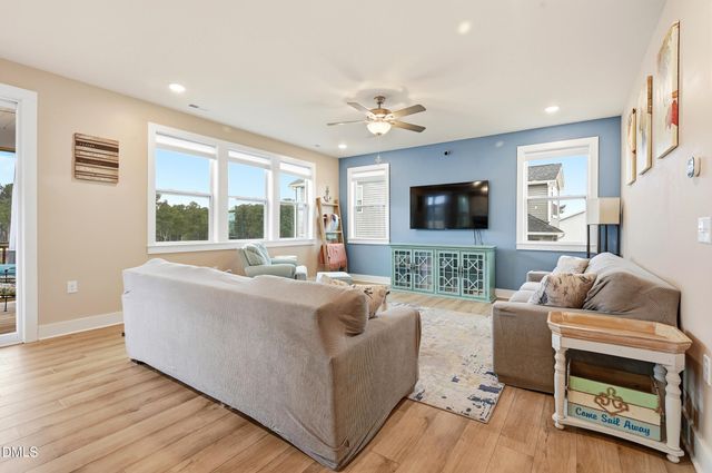 608 Barbour Farm Lane, Four Oaks, NC 27524