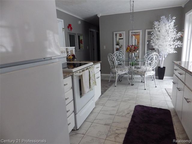 1137 Reads Run, Traverse City, MI 49685