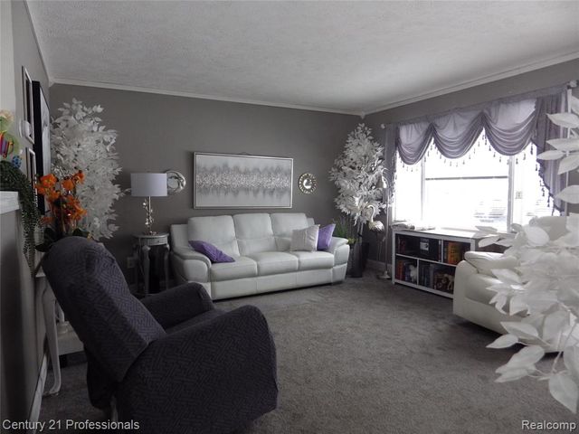 1137 Reads Run, Traverse City, MI 49685