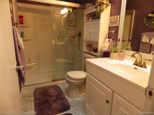 1137 Reads Run, Traverse City, MI 49685