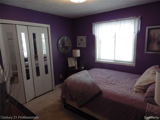 1137 Reads Run, Traverse City, MI 49685