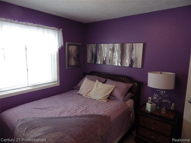 1137 Reads Run, Traverse City, MI 49685