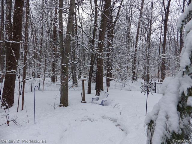 1137 Reads Run, Traverse City, MI 49685