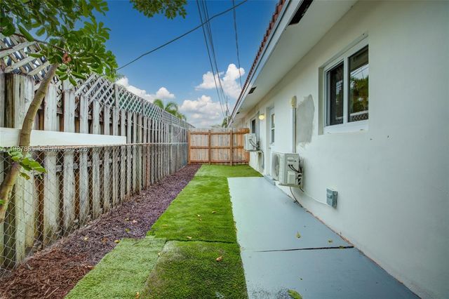 1750 NE 56TH CT 4, Fort Lauderdale, FL 33334