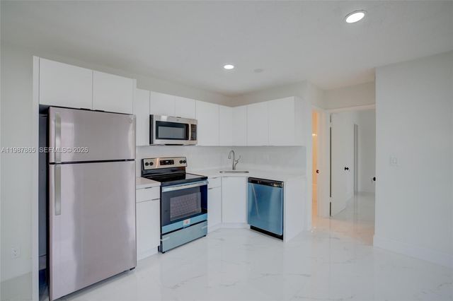 1750 NE 56TH CT 4, Fort Lauderdale, FL 33334