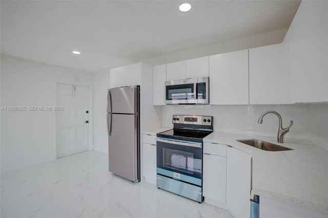 1750 NE 56TH CT 4, Fort Lauderdale, FL 33334