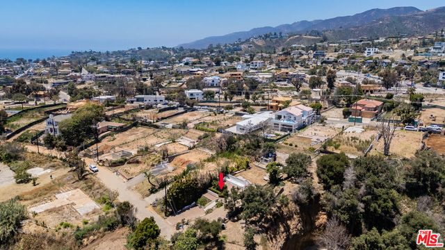627 N Marquette Street, Pacific Palisades, CA 90272