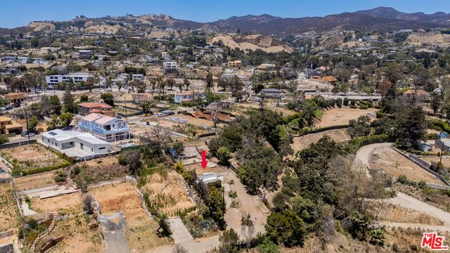 627 N Marquette Street, Pacific Palisades, CA 90272