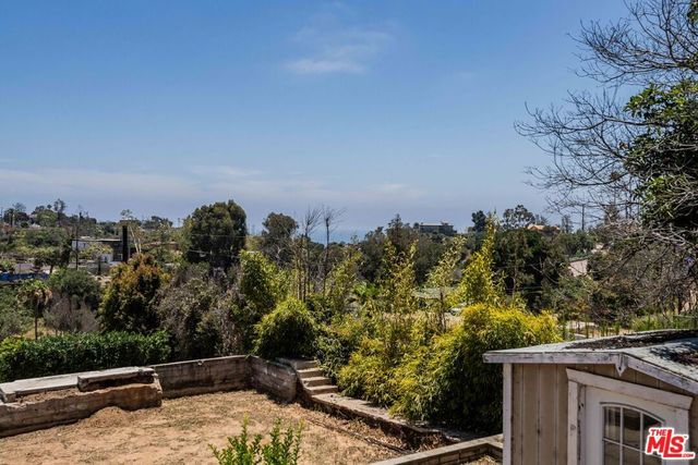 627 N Marquette Street, Pacific Palisades, CA 90272
