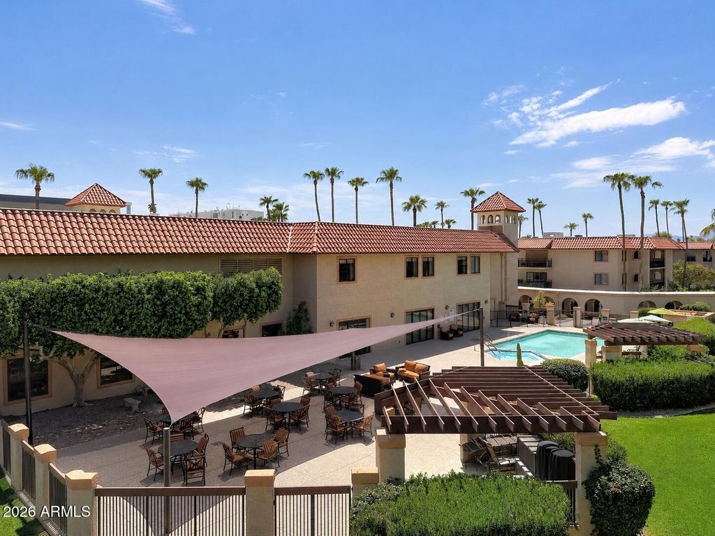 10330 W Thunderbird Boulevard C304, Sun City, AZ 85351 — photo 3