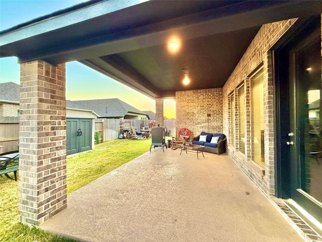 27107 Spearbract Hollow Trail, Hockley, TX 77447