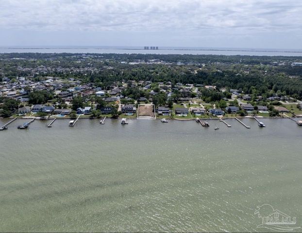 2952 Coral Strip Pkwy, Gulf Breeze, FL 32563