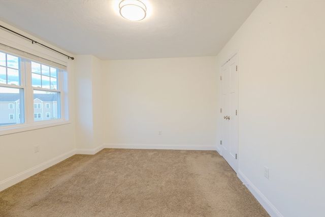 7 Gorham St 60, Chelmsford, MA 01824