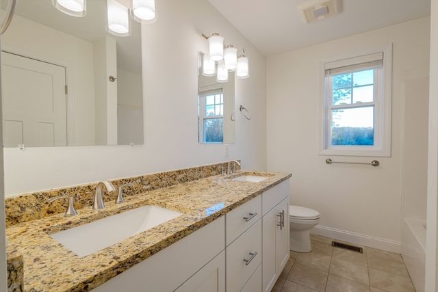 7 Gorham St 60, Chelmsford, MA 01824