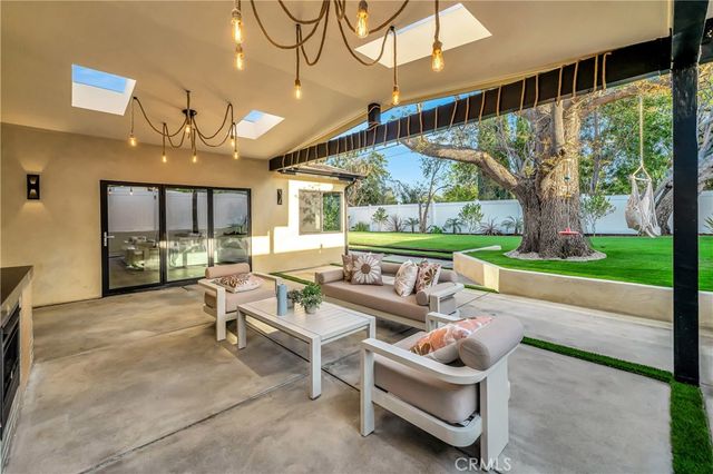 24250 Friar Street, Woodland Hills, CA 91367