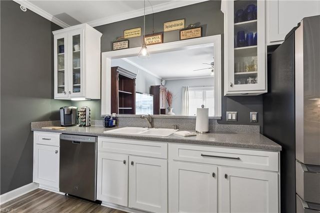 8312 Harbor View Ln, Norfolk, VA 23518