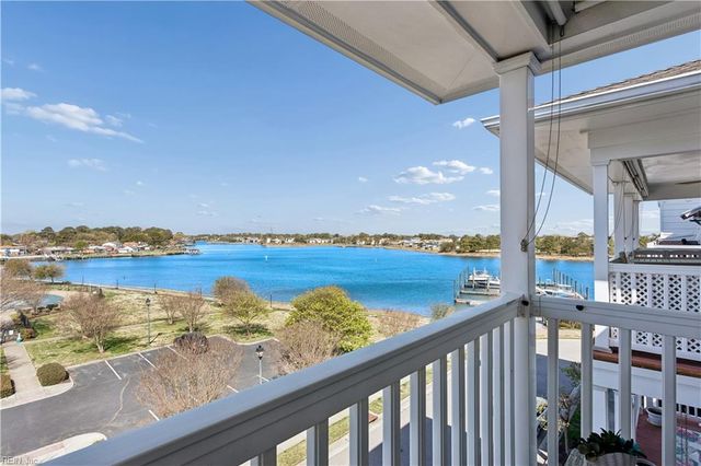 8312 Harbor View Ln, Norfolk, VA 23518