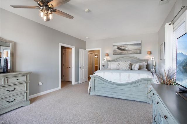 8312 Harbor View Ln, Norfolk, VA 23518