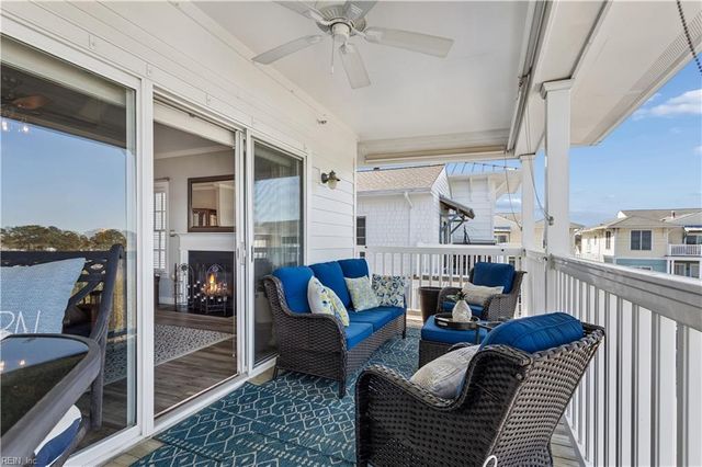 8312 Harbor View Ln, Norfolk, VA 23518