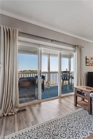 8312 Harbor View Ln, Norfolk, VA 23518