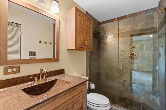 2499 Willowwood Avenue, Valparaiso, IN 46383