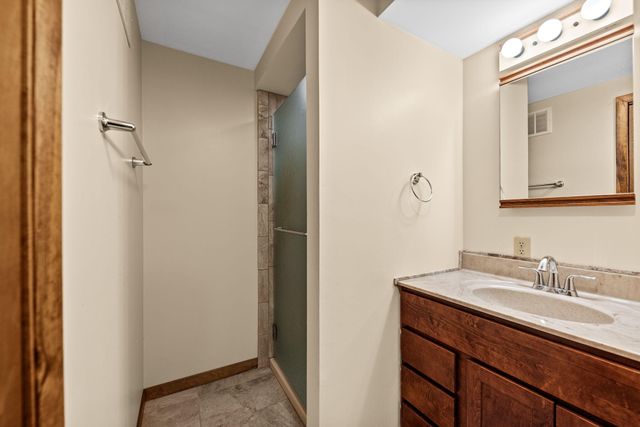 2499 Willowwood Avenue, Valparaiso, IN 46383