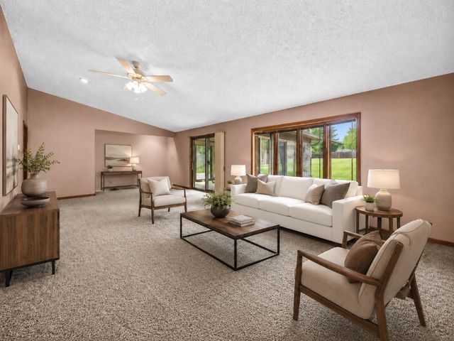 2499 Willowwood Avenue, Valparaiso, IN 46383